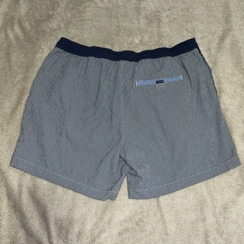 Vineyard  Vines Men's  Seersucker  Swim Trunks Size XL Blue Plaid Textured‎